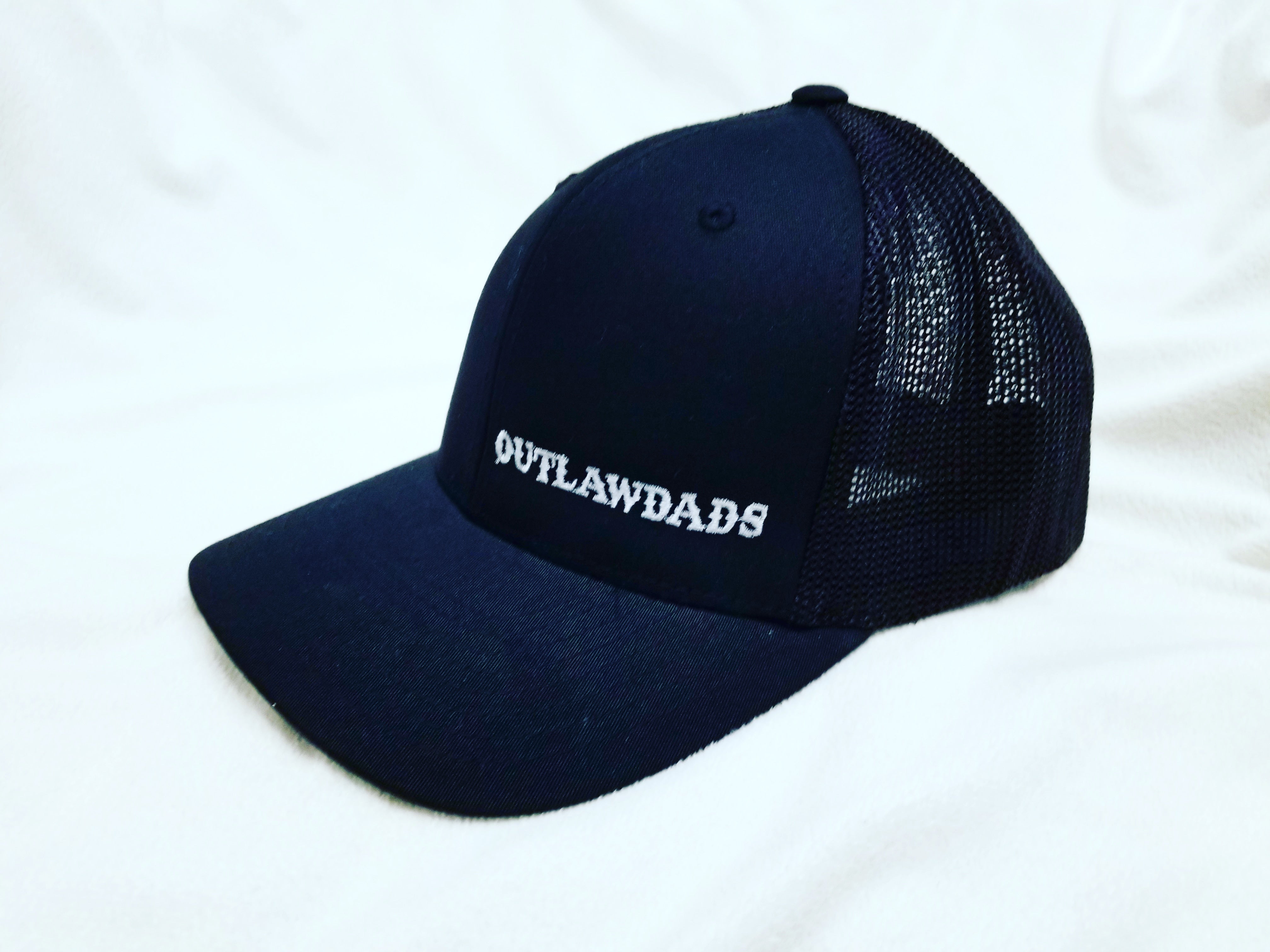 Outlawdads Fitted Trucker Black/Silver Font One-size